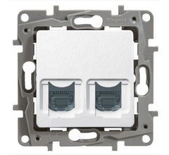 Розетка компьютерная 2хRJ45 кат.6 UTP белая Etika 672254 - фото 61662