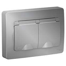 Blanca внутренняя алюминий розетка 2-ая с заземлением, IP44 со шторками, 16А, 250В BLNRS441123 - фото 72355