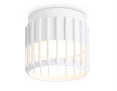 Ambrella Накладной светильник со сменной лампой TN71151 WH белый GX53 D100*80 TN71151 Ambrella Накладной светильник со сменной лампой TN71151 WH белый GX53 D100*80 TN71151