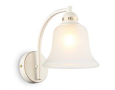 Ambrella Настенный светильник TR3052 WH/GD/FR белый/золото/белый матовый E27 max 40W 225*163*265 TR3052 Ambrella Настенный светильник TR3052 WH/GD/FR белый/золото/белый матовый E27 max 40W 225*163*265 TR3052