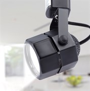 ЭРА TR9-GU10 BK Черный Светильник Трековый MR16 Б0044266 ЭРА TR9-GU10 BK Черный Светильник Трековый MR16 Б0044266