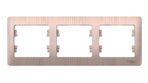 Systeme Electric Glossa Сосна Рамка 3-ая, горизонтальная GSL001503 Systeme Electric Glossa Сосна Рамка 3-ая, горизонтальная GSL001503