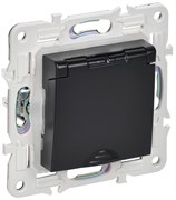 IEK SKANDY Черный Розетка с/з с защитными шторками и крышкой 16А IP44 SK-R11Bl SK-R16-16-44-K02 IEK SKANDY Черный Розетка с/з с защитными шторками и крышкой 16А IP44 SK-R11Bl SK-R16-16-44-K02