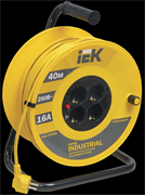 IEK Катушка УК40 с т/з 4 места 2Р+PЕ/40м 3х1,5 мм2 "Industrial" WKP15-16-04-40